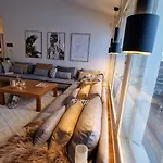 Villa Arctic Circle Luxury House - Next To Santa's Village