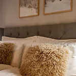 Arctic Circle Luxury House - Next To Santa's Village