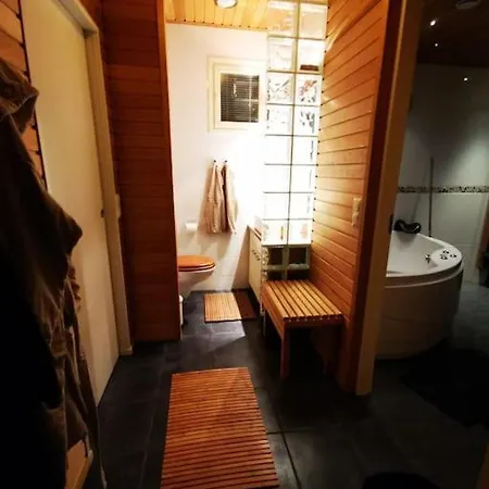 别墅 Arctic Circle Luxury House - Next To Santa's Village 罗瓦涅米