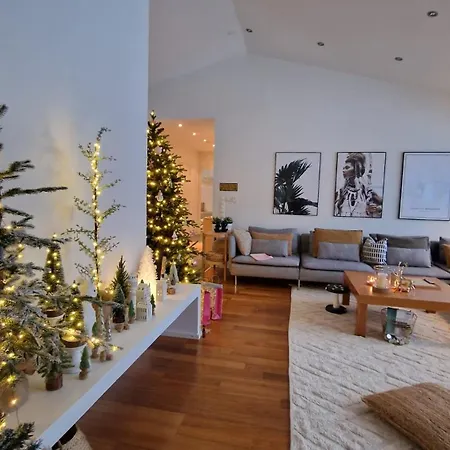 别墅 Arctic Circle Luxury House - Next To Santa's Village 罗瓦涅米