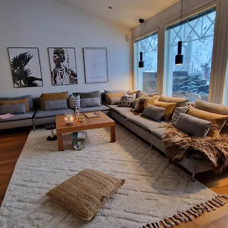 Arctic Circle Luxury House - Next To Santa's Village 别墅 罗瓦涅米