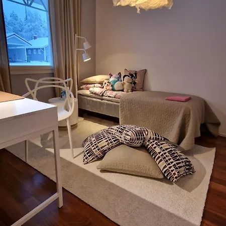 Arctic Circle Luxury House - Next To Santa's Village 别墅