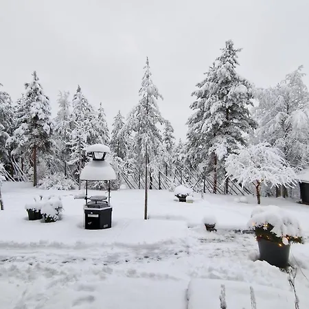 Arctic Circle Luxury House - Next To Santa's Village 别墅