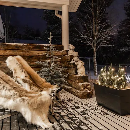 Вилла Arctic Circle Luxury House - Next To Santa's Village