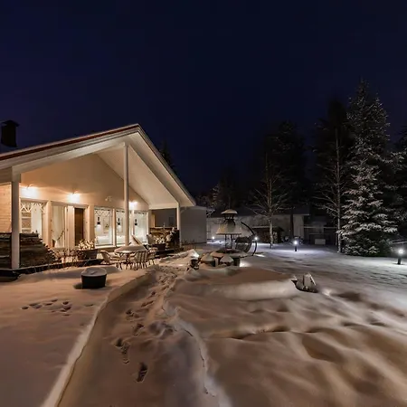 Arctic Circle Luxury House - Next To Santa's Village ヴィラ