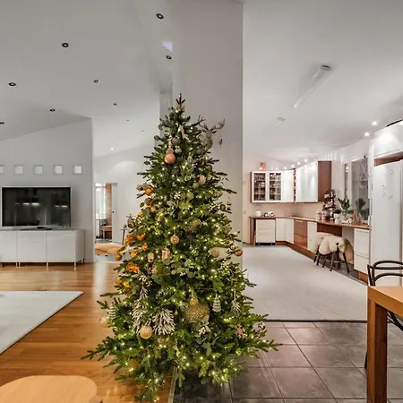 ヴィラ Arctic Circle Luxury House - Next To Santa's Village ロヴァニエミ