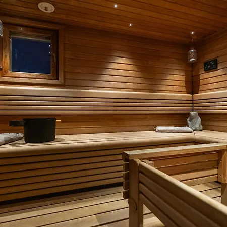 Villa Arctic Circle Luxury House - Next To Santa's Village